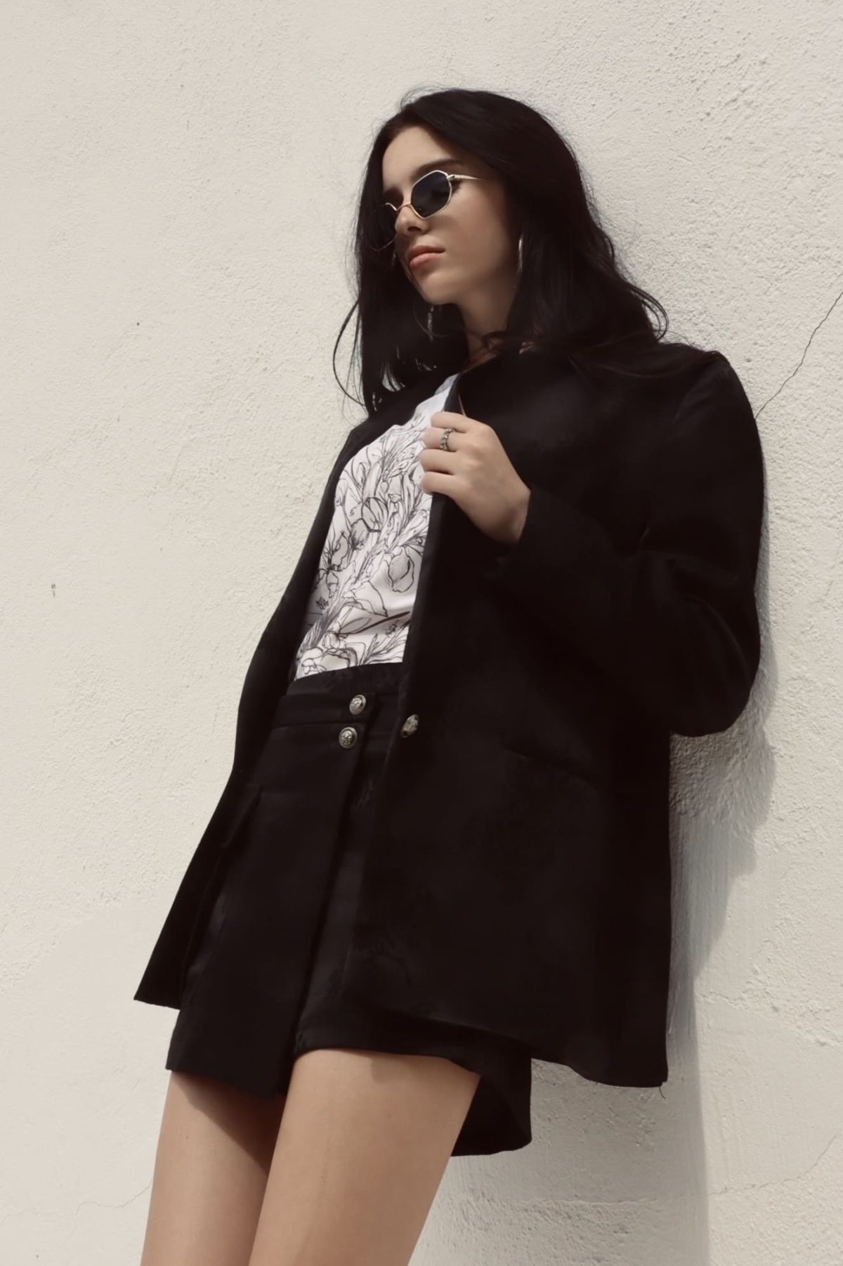 T-SHIRT FLEUR NOIR - 1